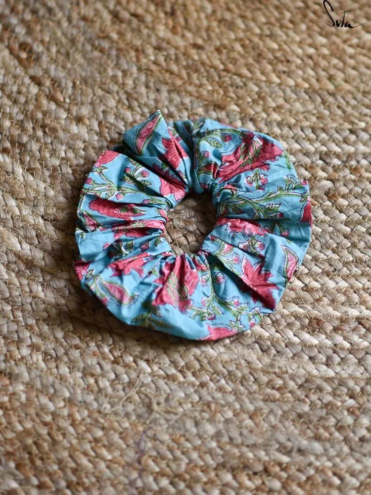 Awaken, Love (Scrunchies)