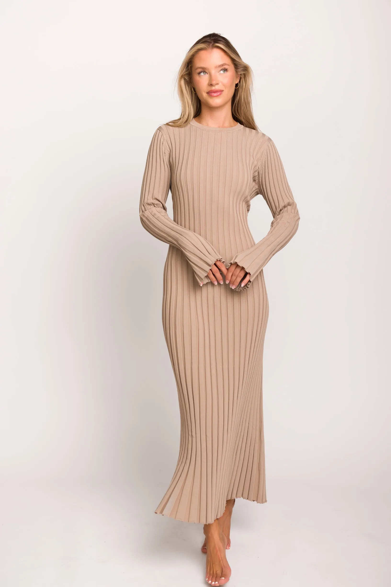 Colette Premium Long Sleeved Ribbed Knit Maxi Dress in Dark Natural - Bump Friendly