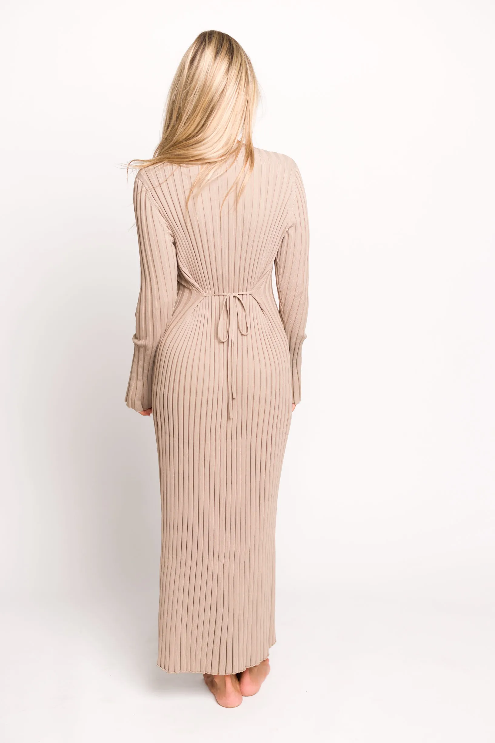 Colette Premium Long Sleeved Ribbed Knit Maxi Dress in Dark Natural - Bump Friendly