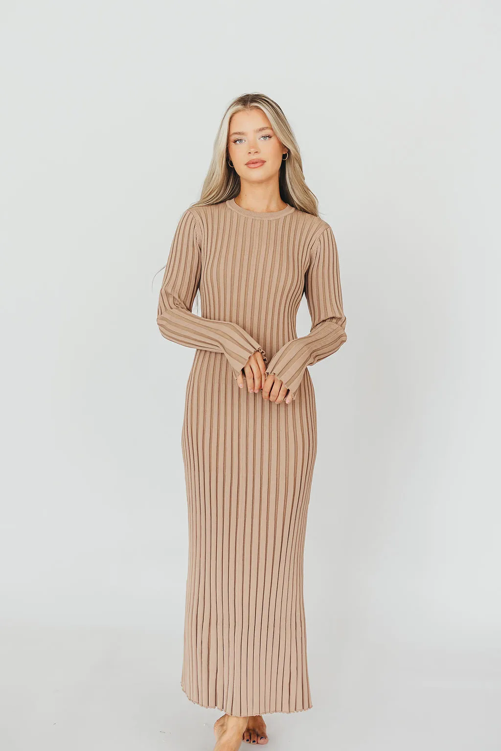 Colette Premium Long Sleeved Ribbed Knit Maxi Dress in Dark Natural - Bump Friendly