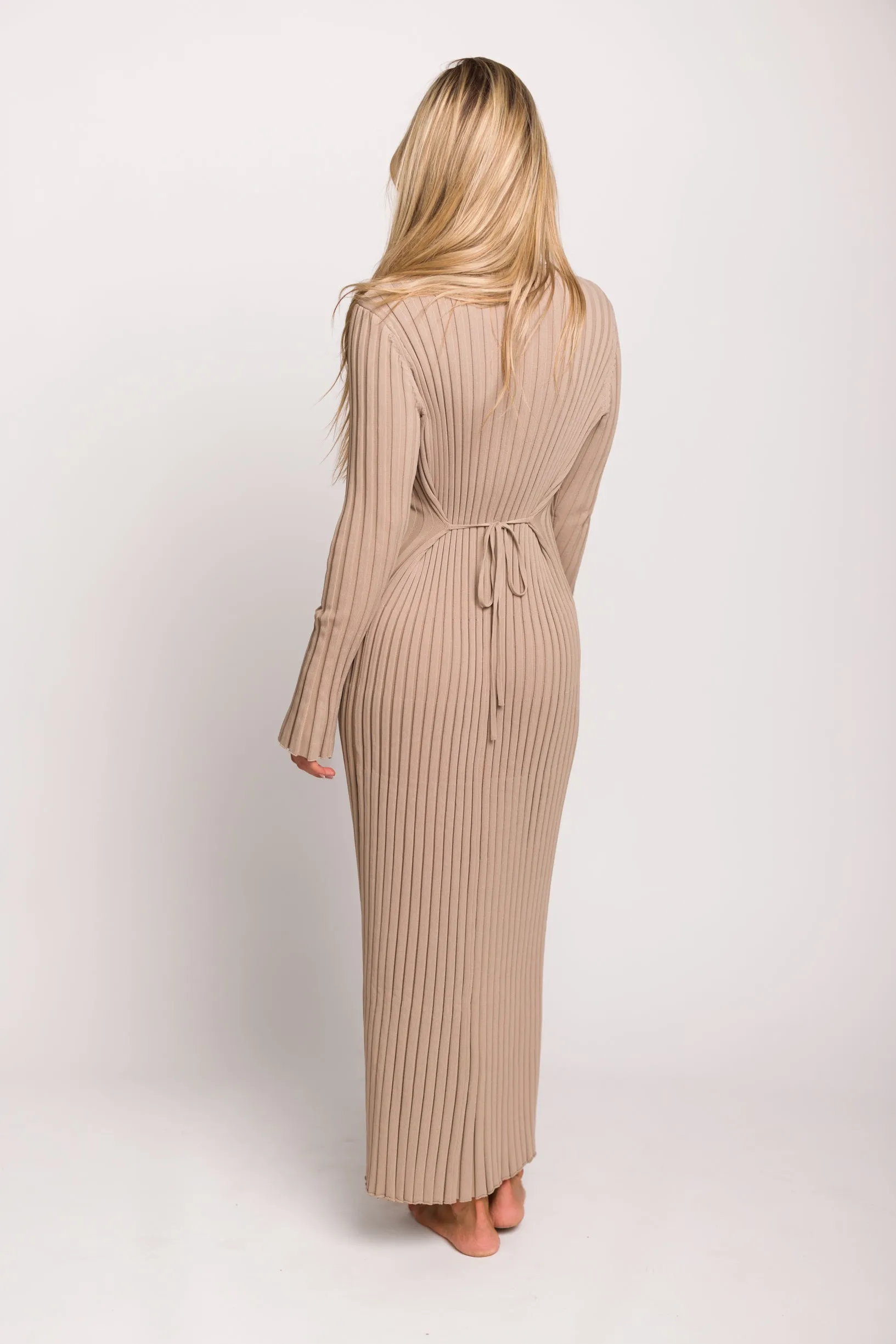 Colette Premium Long Sleeved Ribbed Knit Maxi Dress in Dark Natural - Bump Friendly