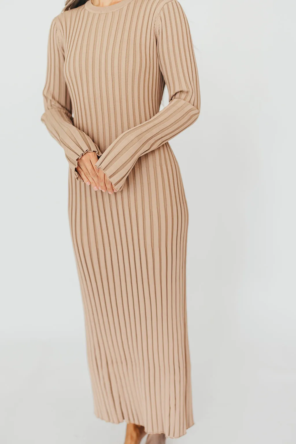 Colette Premium Long Sleeved Ribbed Knit Maxi Dress in Dark Natural - Bump Friendly