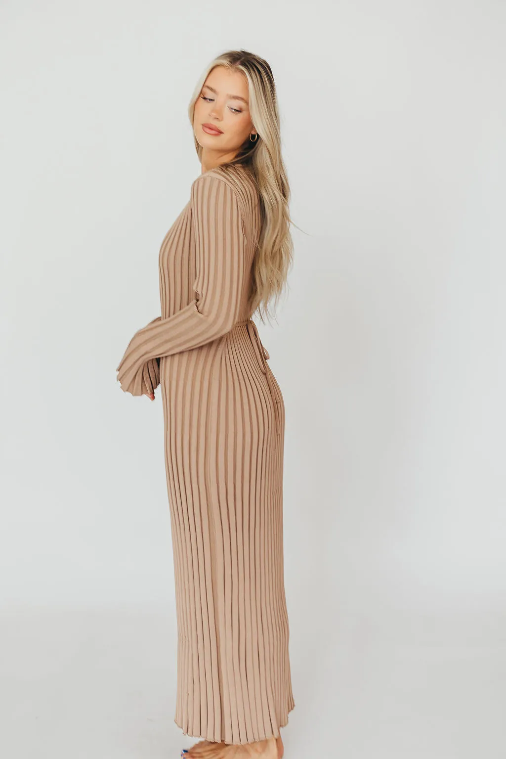 Colette Premium Long Sleeved Ribbed Knit Maxi Dress in Dark Natural - Bump Friendly