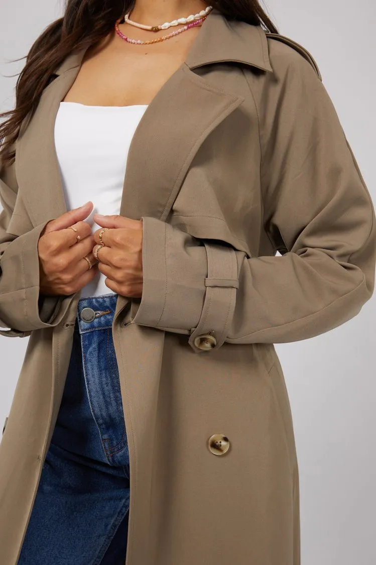 Eve Staple Trench Coat | Tan