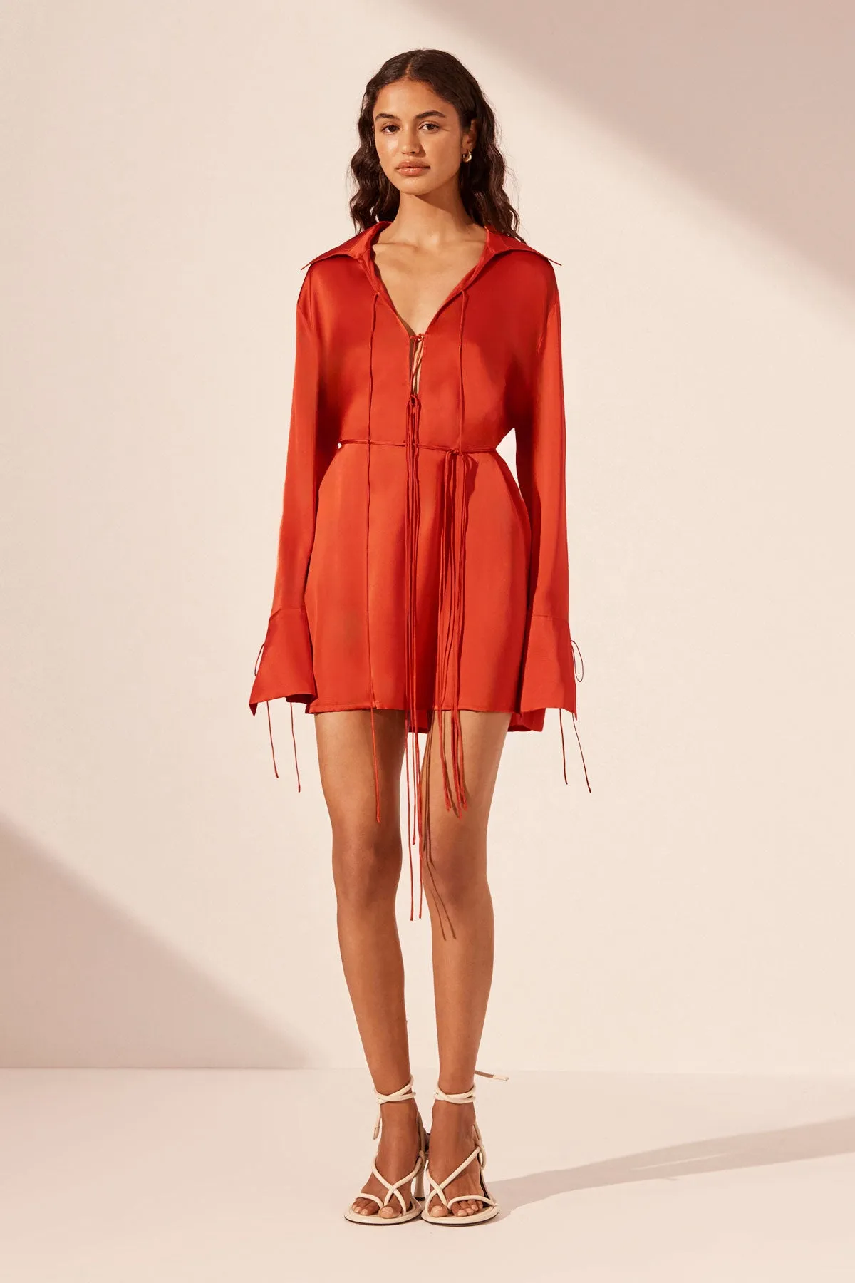 MILENNA SILK SHIRT TIE MINI DRESS - CHILLI RED