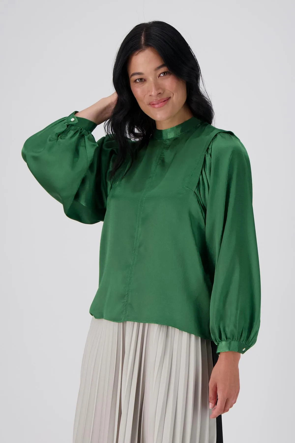 Moonshine Blouse Green in Satin Viscose